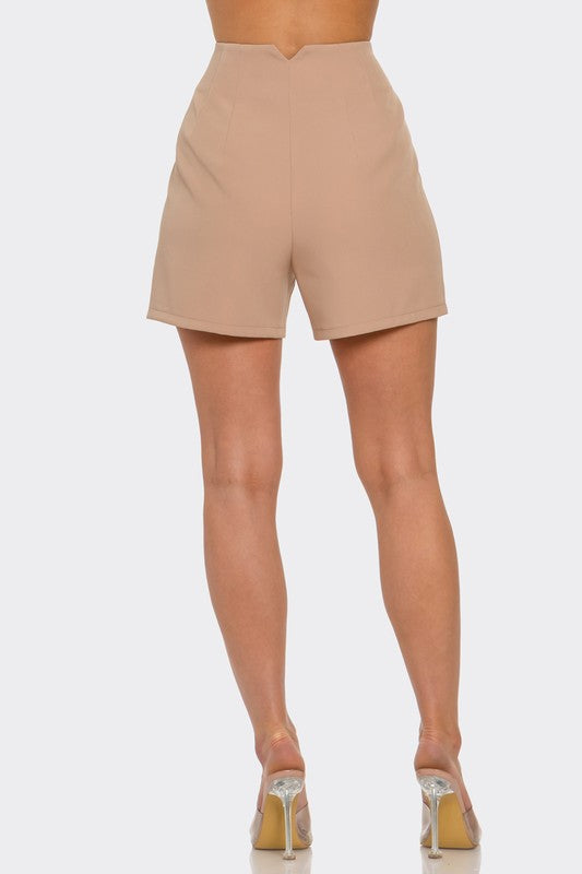 Elle short