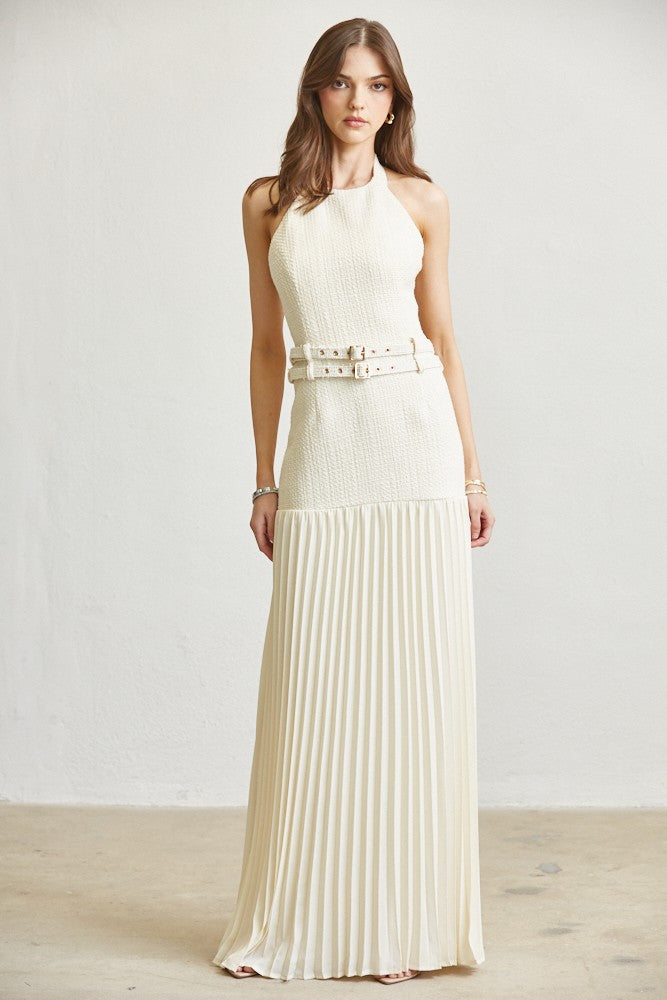 ✨ Ivory Pleated Halter Maxi Dress – Elegant Vacation & Occasion Dress – Pasarelas Boutique