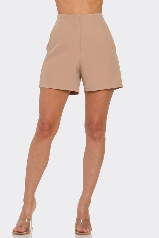 Elle short